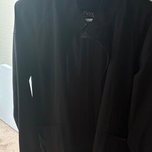 Men’s Black Lightweight Shirt Jacket — Sleek Everyday Layering